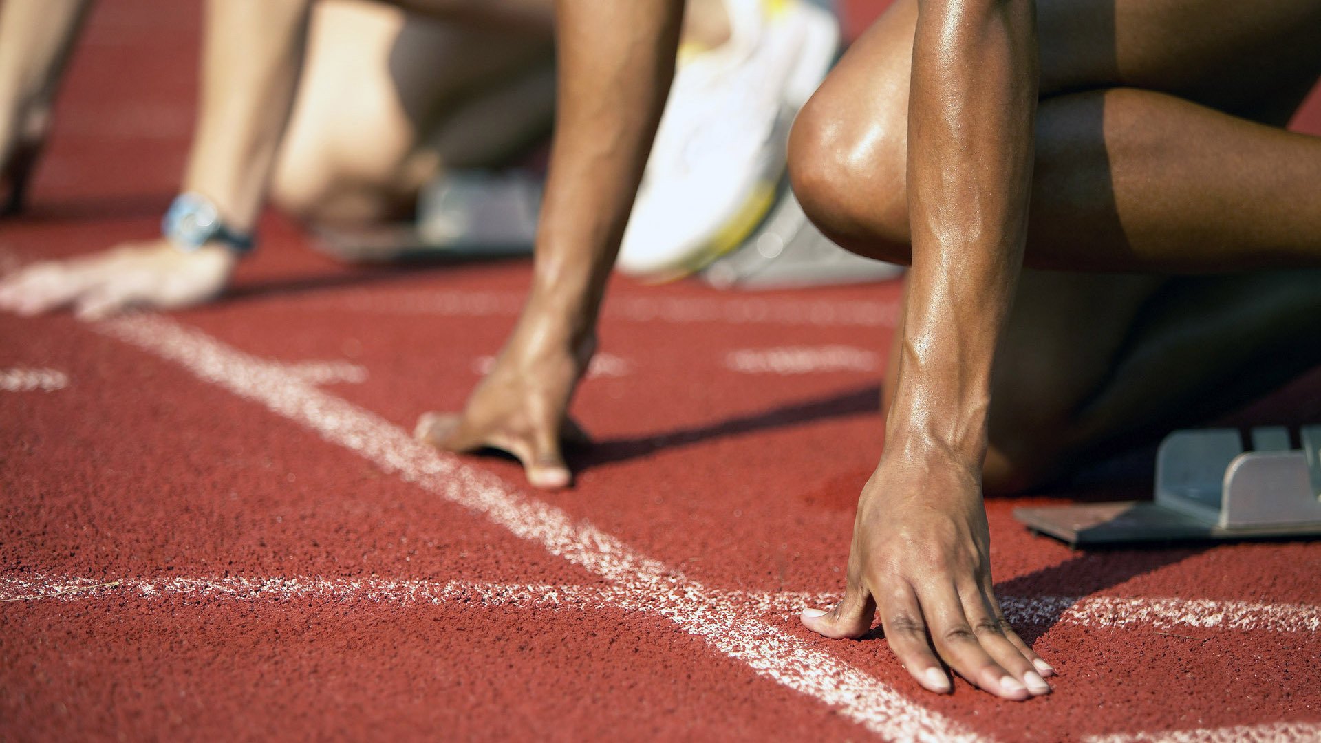 巴尔:凭借出色的防守意识和球场阅读能力,他是全黑队的防守中坚